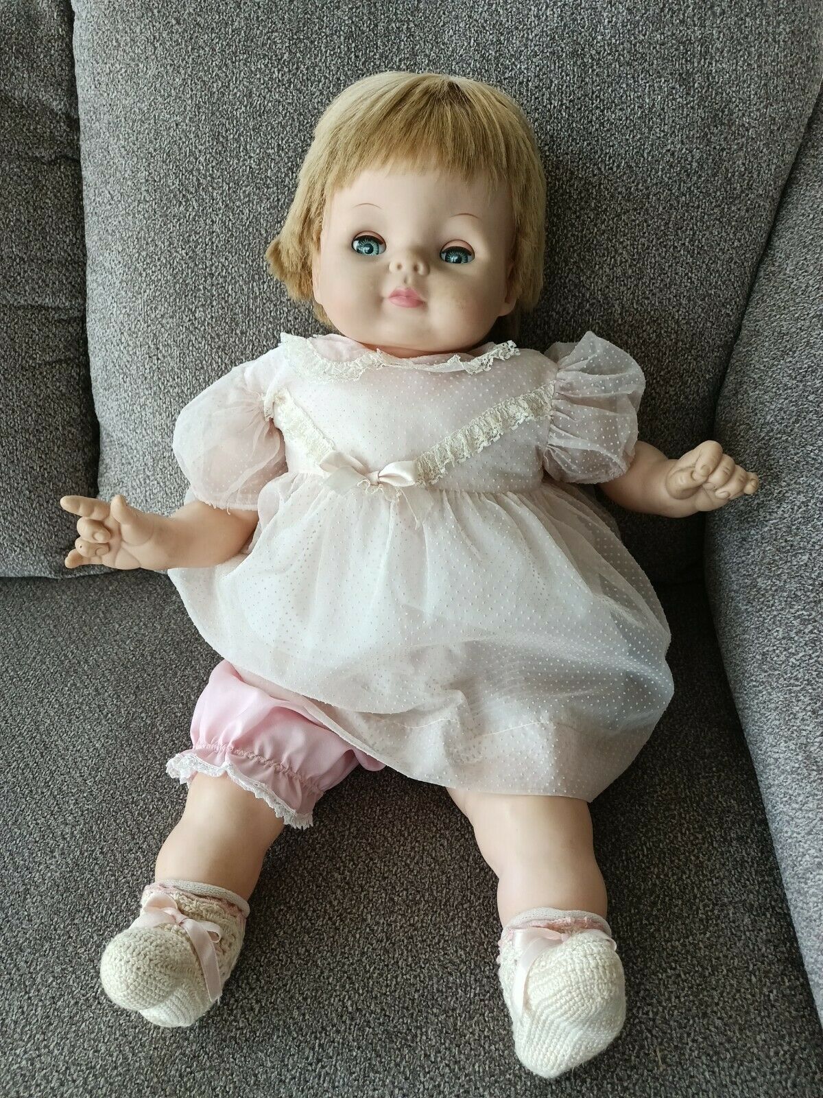Vintage 22" 1965 Vogue Baby Dear One Doll Crier With Sleep Eyes