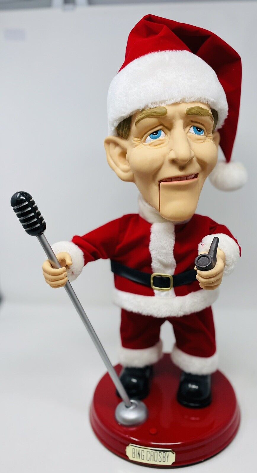 2002 Gemmy Animated Christmas Singing Bing Crosby Pop Culture Series