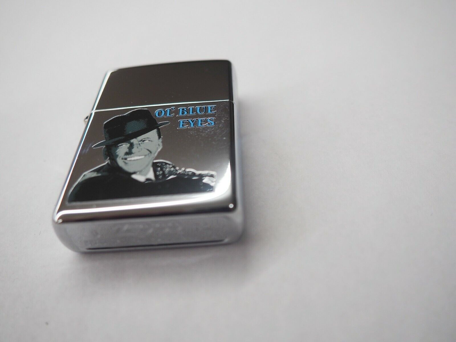Rare Retired 2002 Frank Sinatra Old Blue Eyes Zippo Lighter